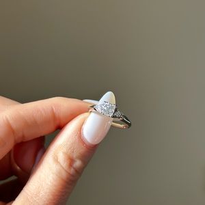 Platinum + Diamond Vintage ring